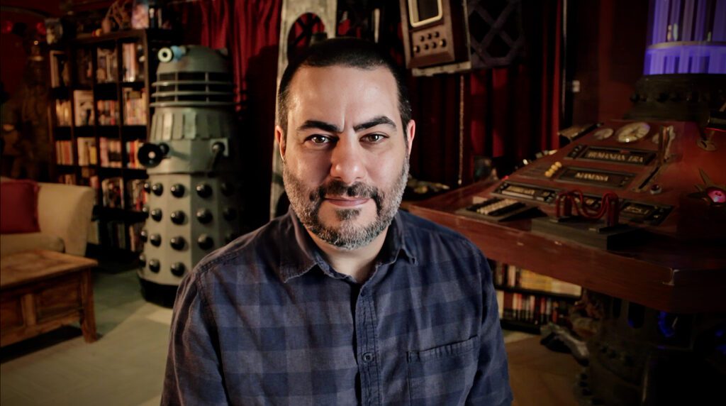 2023-Headshot-in-office-BEST-QUALITY-1